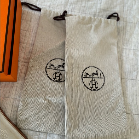 Hermes Oran Sandals - Picture 5 of 8